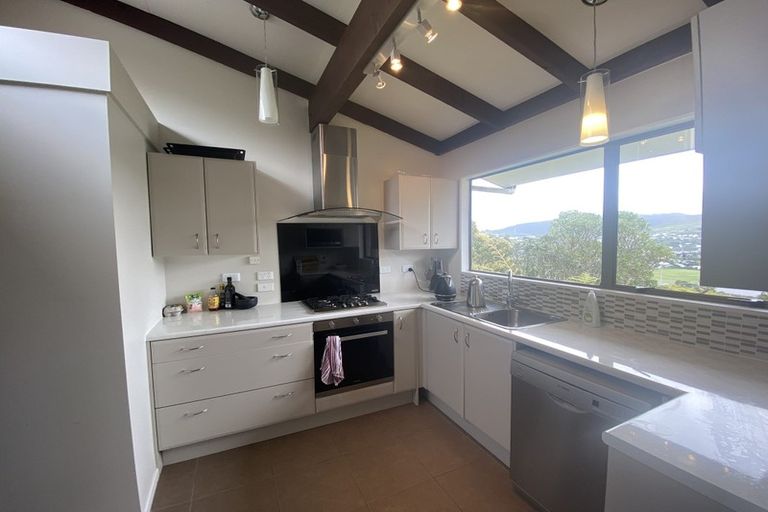 Photo of property in 12 Indira Place, Khandallah, Wellington, 6035