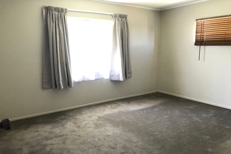 Photo of property in 2/6 Esperanto Road, Papatoetoe, Auckland, 2025