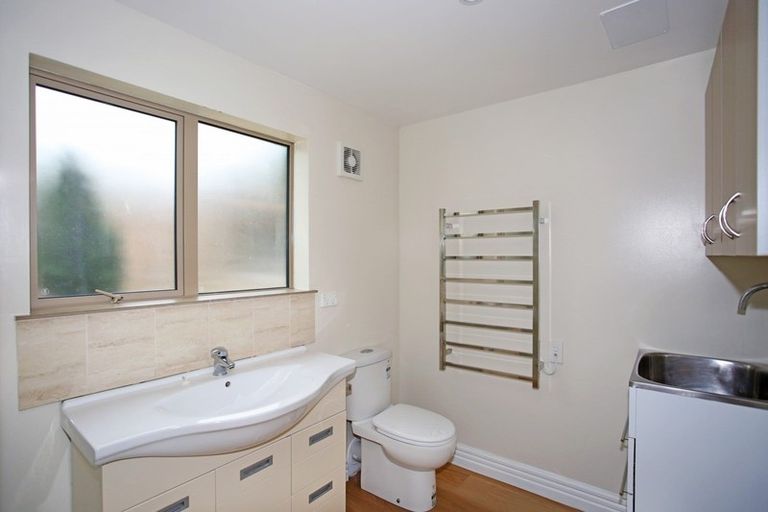 Photo of property in 10 Coulthard Terrace, Opaheke, Papakura, 2113