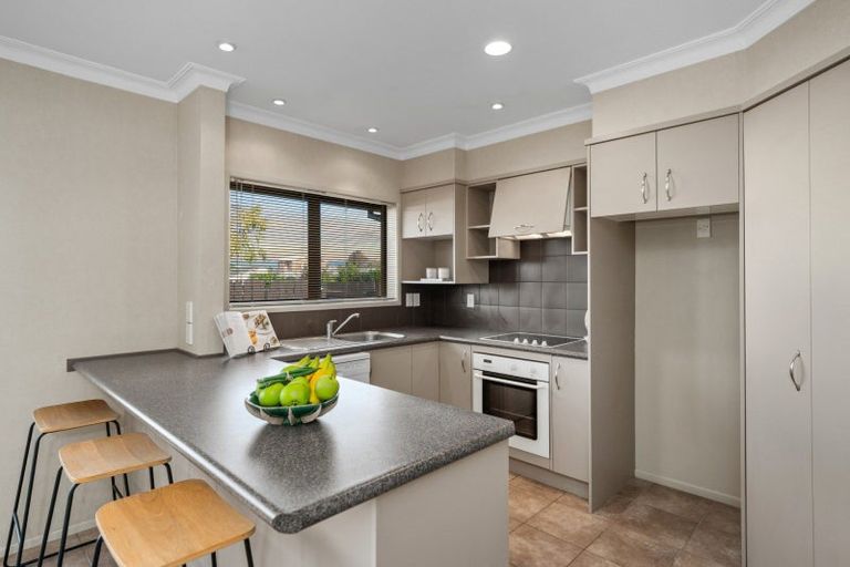 Photo of property in 2 Pemberton Crescent, Greerton, Tauranga, 3112