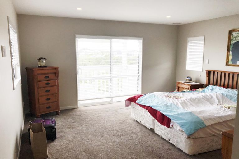 Photo of property in 28 Bayvista Drive, Karaka, Papakura, 2113