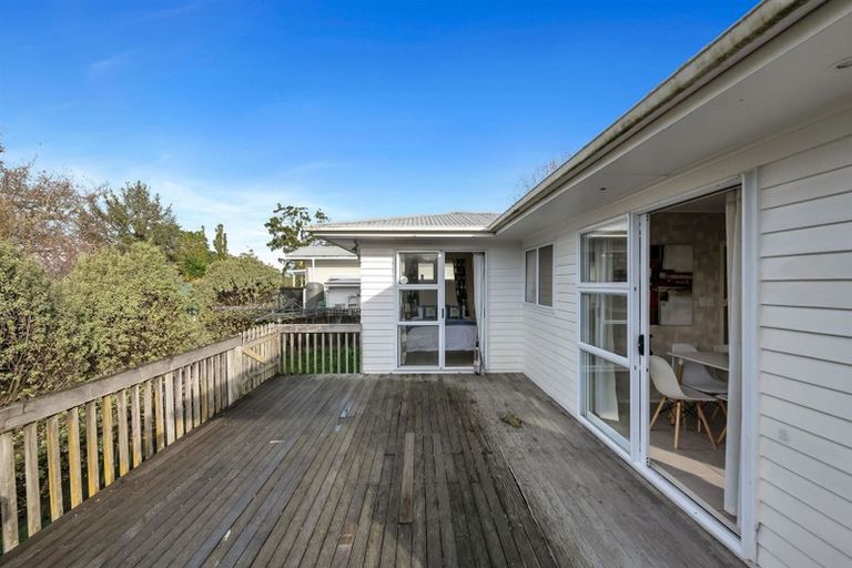 Photo of property in 52 Ennis Avenue, Pakuranga Heights, Auckland, 2010