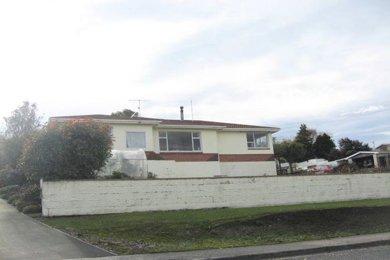 Photo of property in 9 Pakefield Street, Balclutha, 9230