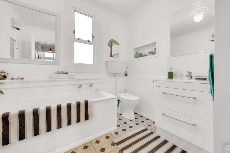 Photo of property in 79 Alma Road, Gonville, Whanganui, 4501