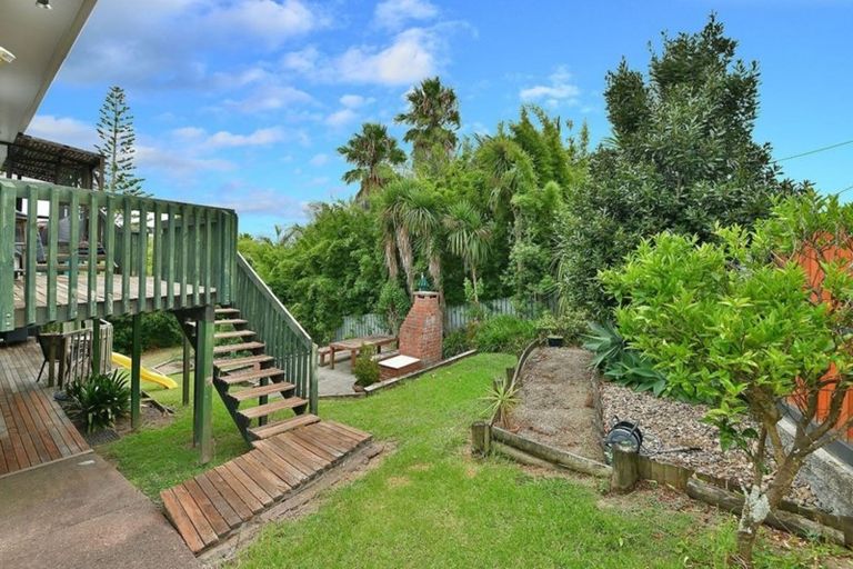 Photo of property in 134 Stanmore Bay Road, Stanmore Bay, Whangaparaoa, 0932