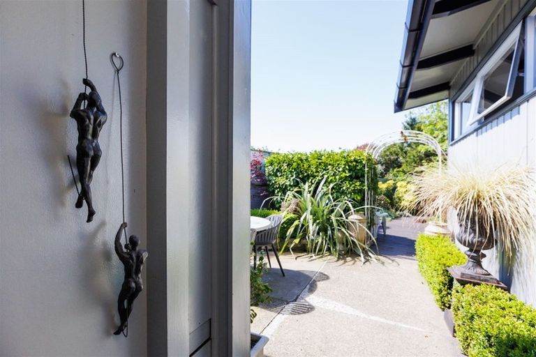 Photo of property in 7 Dampier Avenue, Awapuni, Palmerston North, 4412