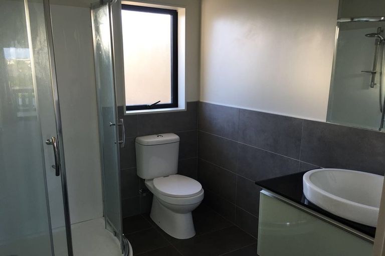 Photo of property in 11 Denham Court, Flagstaff, Hamilton, 3210