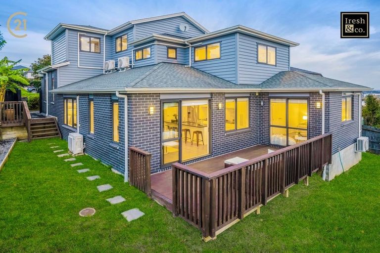 Photo of property in 33 Kirikiri Drive, Papakura, 2110