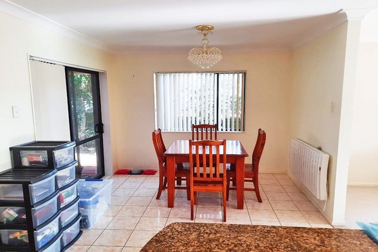 Photo of property in 19 Carnelian Court, Westgate, Auckland, 0614