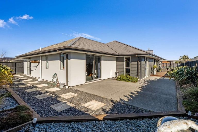 Photo of property in 10 Te Whariki Street, Marshland, Christchurch, 8083