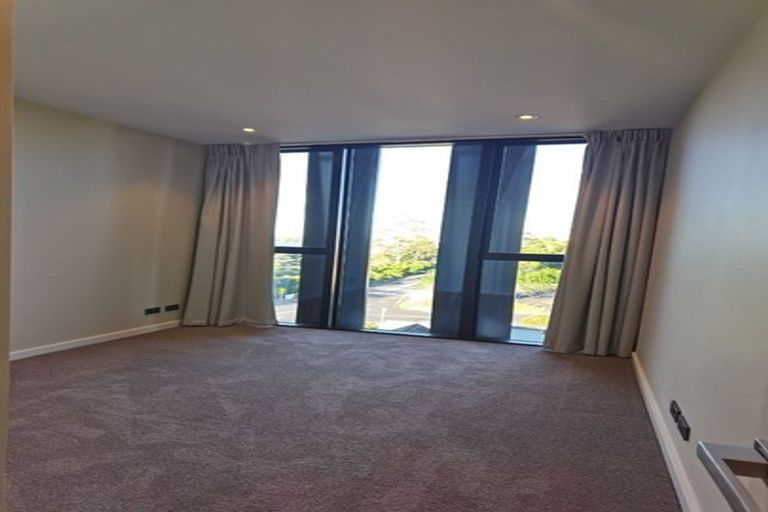 Photo of property in 401/28 Killarney Street, Takapuna, Auckland, 0622