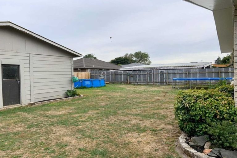 Photo of property in 317 Shakespeare Street, Leamington, Cambridge, 3432