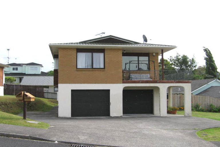 Photo of property in 97 Manhattan Heights, Glendene, Auckland, 0602