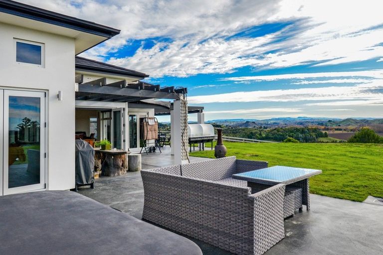 Photo of property in 23 Wheatley Road, Waiohiki, Napier, 4183