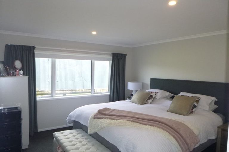 Photo of property in 120 Matua Road, Huapai, Kumeu, 0810