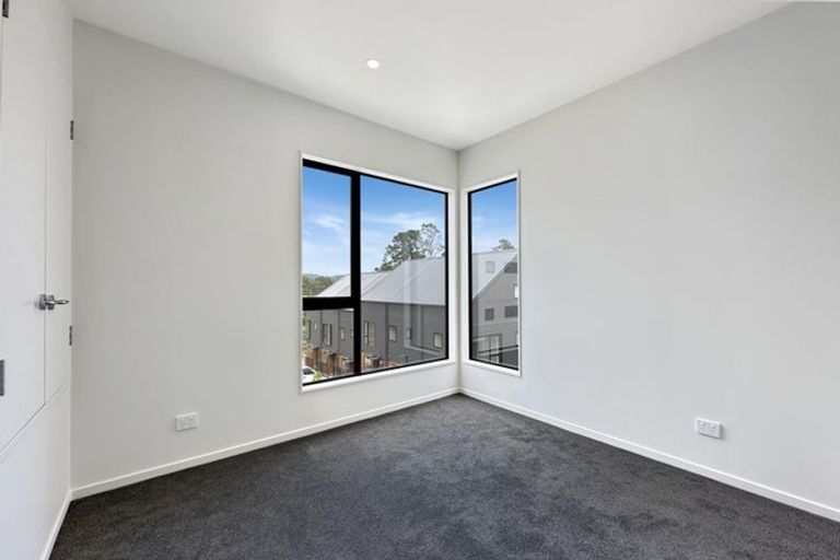 Photo of property in 33 Ara Mara Hua, Henderson, Auckland, 0612