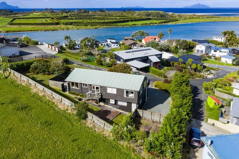 Photo of property in 7 Riverview Place, Waipu, 0582