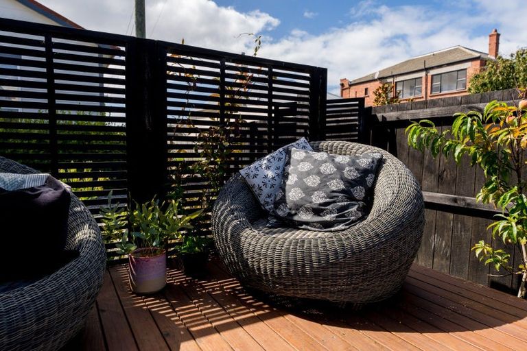 Photo of property in 92 Hargest Crescent, Saint Clair, Dunedin, 9012