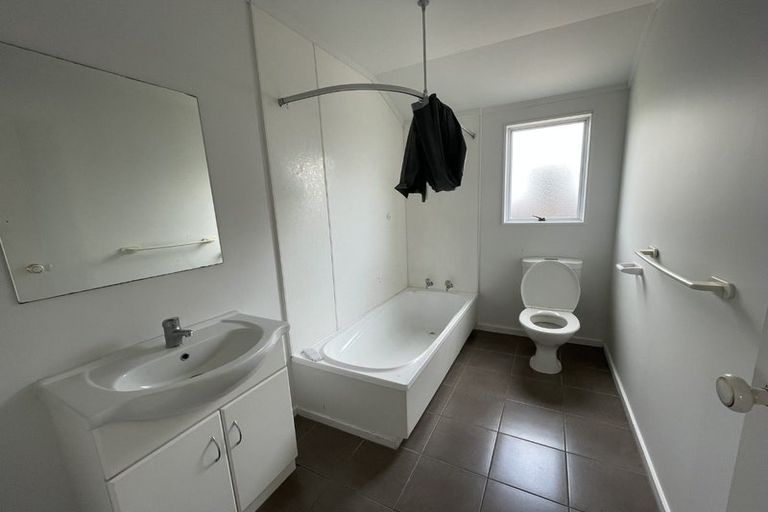 Photo of property in 2/815 Lawrence Street, Akina, Hastings, 4122