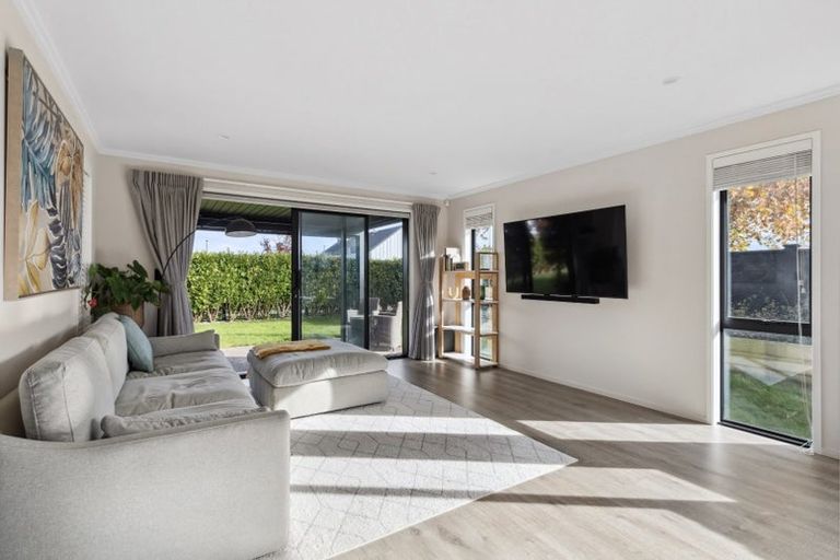 Photo of property in 1 Ruru Street, Cambridge, 3434