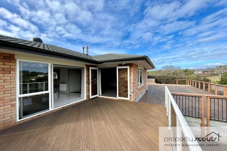 Photo of property in 6c Highfield Place, Highlands Park, New Plymouth, 4312