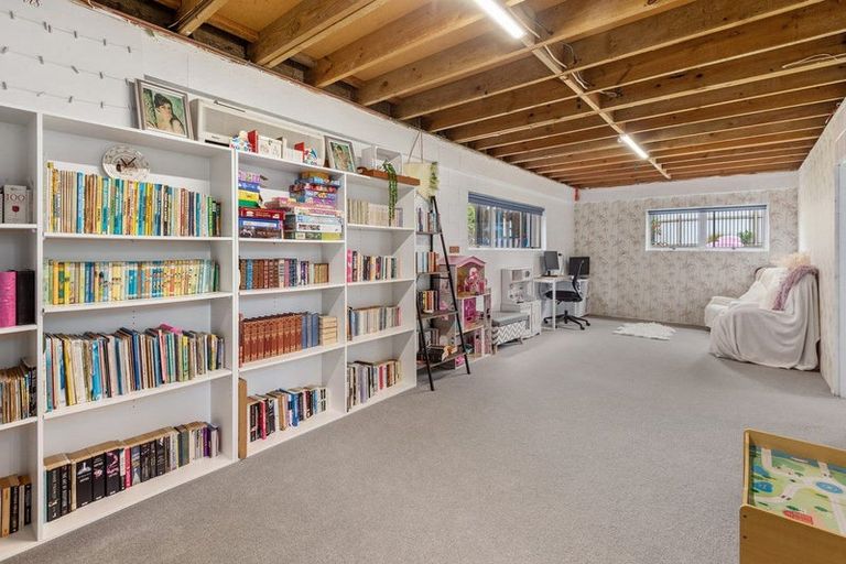 Photo of property in 19 Beazley Crescent, Tikipunga, Whangarei, 0112