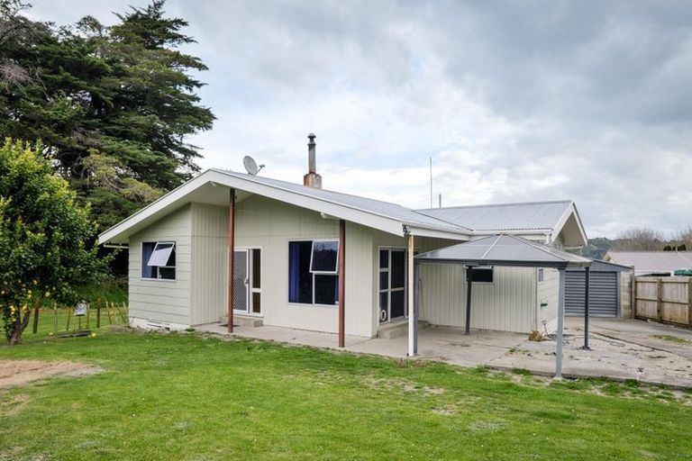 Photo of property in 227 Tyndall Road, Outer Kaiti, Gisborne, 4010