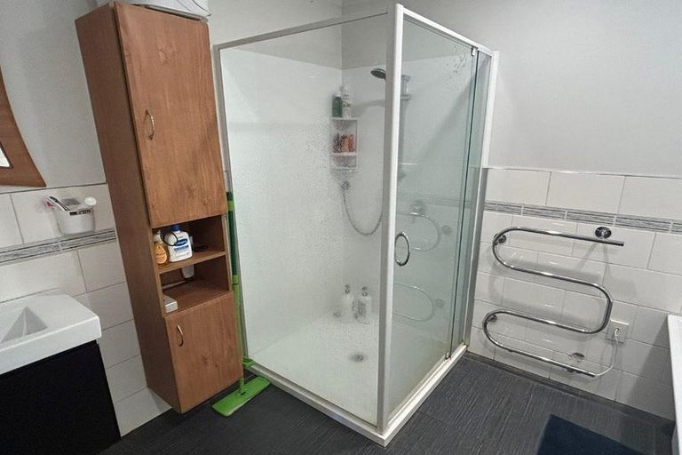 Photo of property in 12a Old Wairoa Road, Papakura, 2110