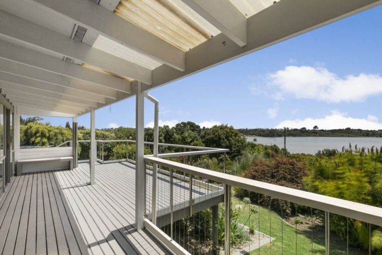 Photo of property in 25 Endeavour Avenue, Welcome Bay, Tauranga, 3112