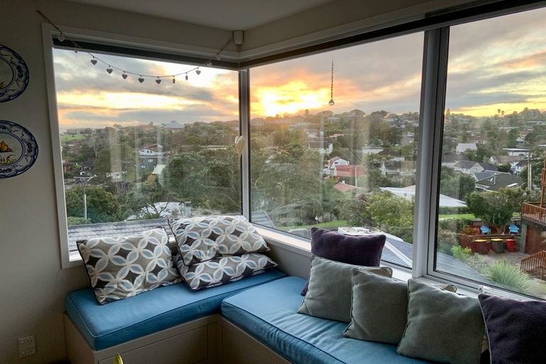 Photo of property in 1007a Beach Road, Torbay, Auckland, 0630