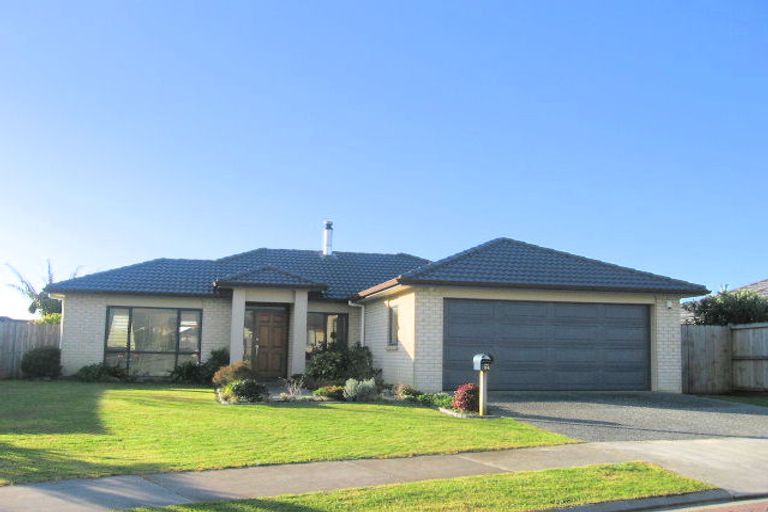 Photo of property in 24 Feeny Crescent, East Tamaki, Auckland, 2013