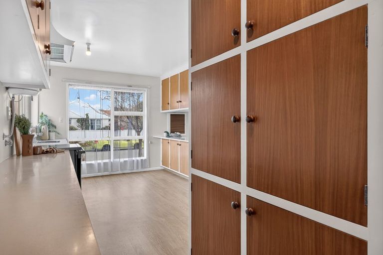Photo of property in 20 Delaware Crescent, Russley, Christchurch, 8042