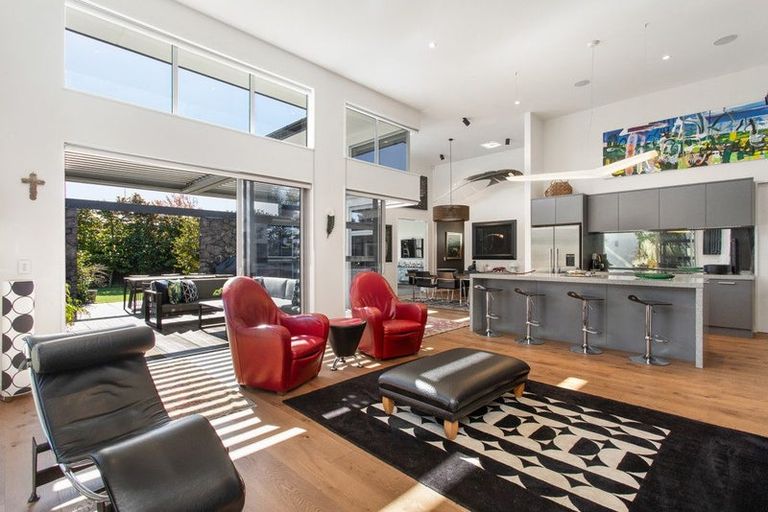 Photo of property in 17 Clyde Road, Upper Riccarton, Christchurch, 8041