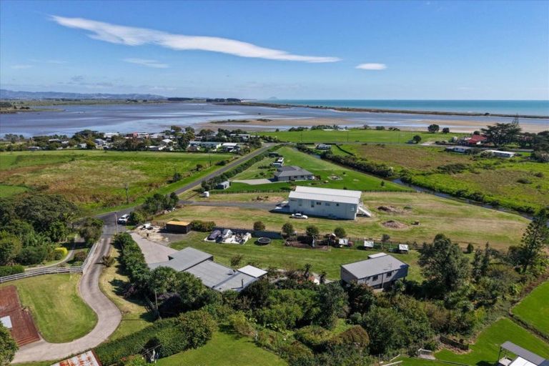 Photo of property in 28 Spencer Avenue, Maketu, Te Puke, 3189