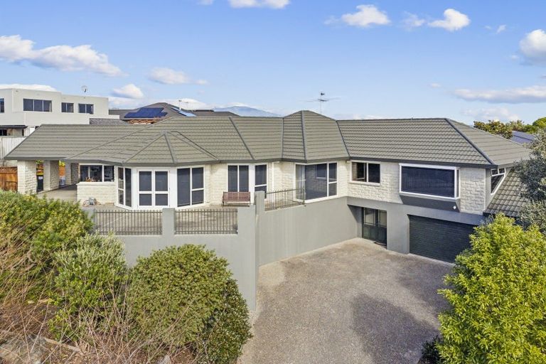Photo of property in 111 Milne Drive, Paraparaumu, 5032