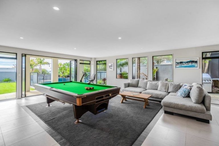 Photo of property in 62 Castor Bay Road, Castor Bay, Auckland, 0620