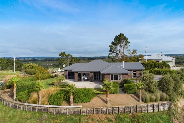 Photo of property in 233 King Road, Inglewood, 4386