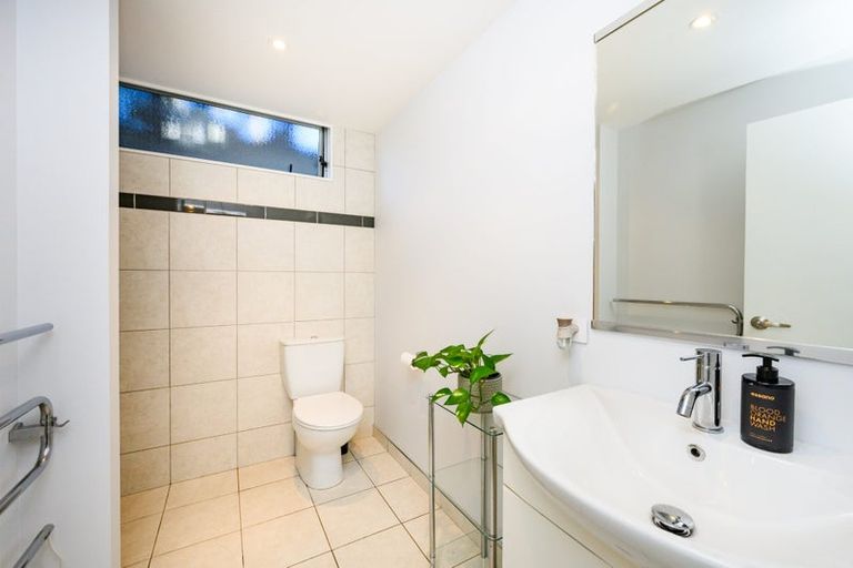 Photo of property in 1 Kensington Mews, Hokowhitu, Palmerston North, 4410