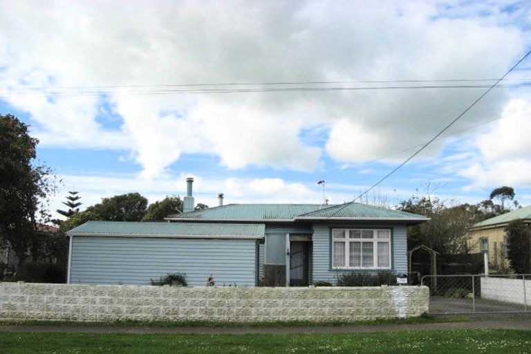 Photo of property in 65 Stout Street, Shannon, 4821