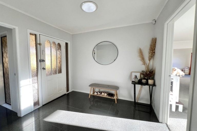 Photo of property in 9 Syntax Place, Conifer Grove, Takanini, 2112