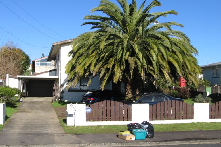 Photo of property in 3 Hamblyn Crescent, Nawton, Hamilton, 3200