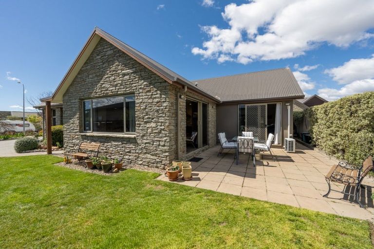 Photo of property in 35 Larch Crescent, Alexandra, 9320