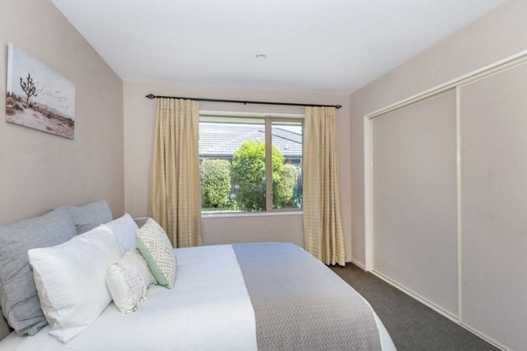 Photo of property in 9 Lassiter Green, Northwood, Christchurch, 8051