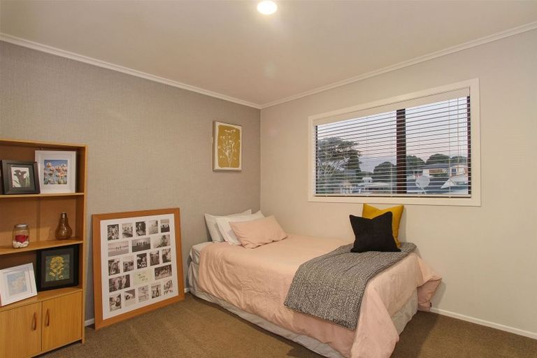 Photo of property in 5 Vela Place, Clarks Beach, 2122