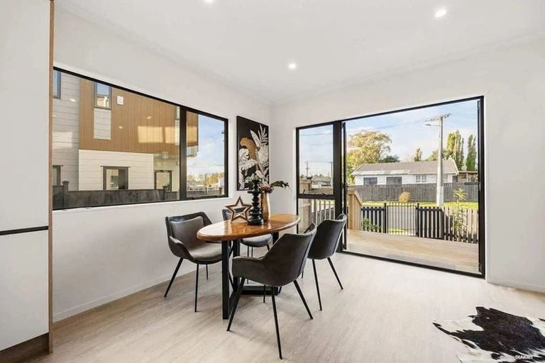 Photo of property in 1f Deering Place, Papatoetoe, Auckland, 2025