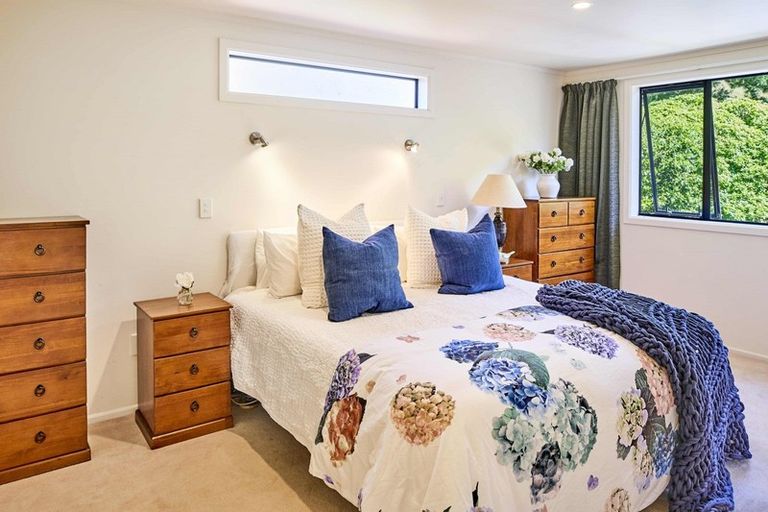 Photo of property in 1153 Paekakariki Hill Road, Paekakariki Hill, Porirua, 5381