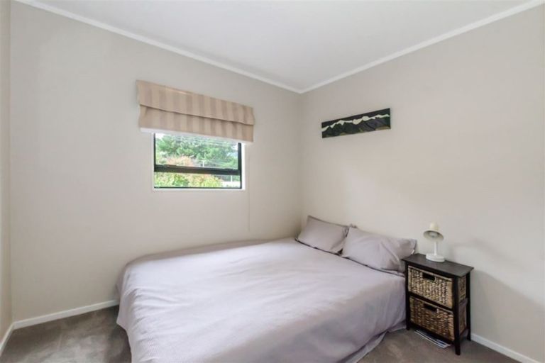 Photo of property in 4 Forest Road, Raumati South, Paraparaumu, 5032