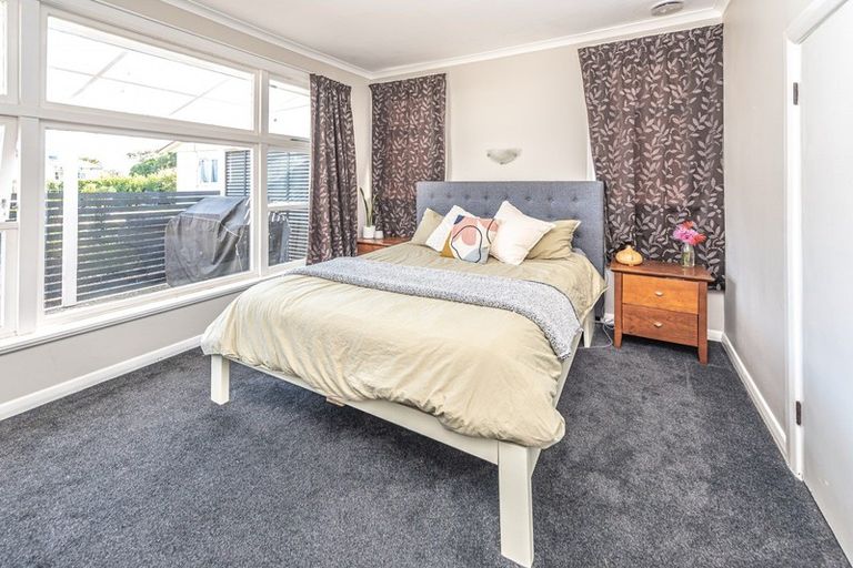 Photo of property in 23 Smith Street, Waverley, 4510