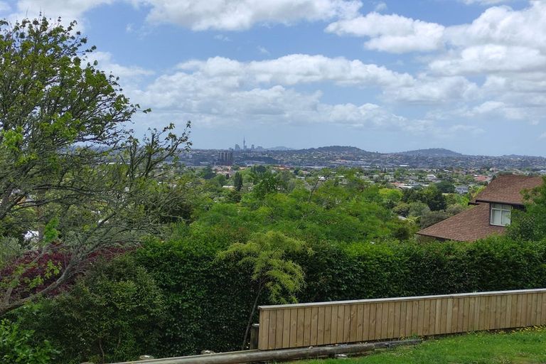 Photo of property in 60b West Lynn Road, Titirangi, Auckland, 0604