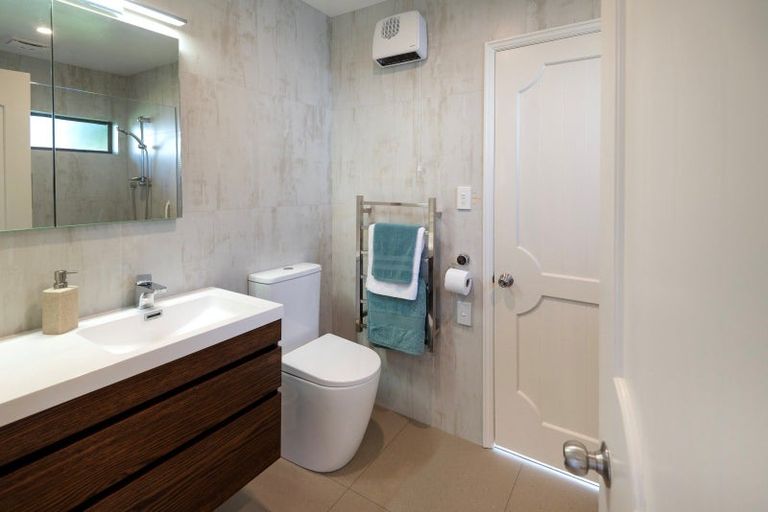 Photo of property in 153 Mellons Bay Road, Mellons Bay, Auckland, 2014